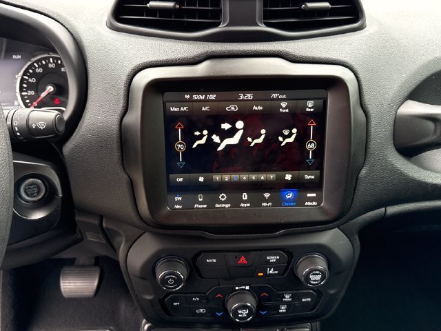 Used 2023 Jeep Renegade Latitude AWD/4WD image 27