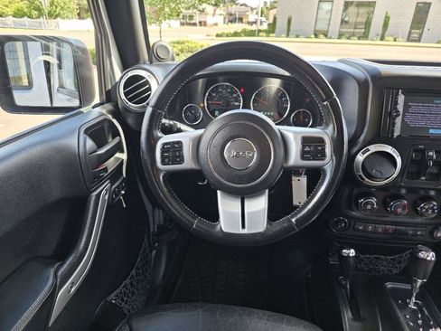 Used 2013 Jeep Wrangler Unlimited Sport AWD/4WD image 12