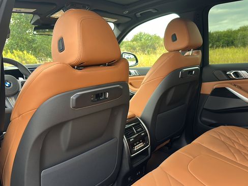 New 2026 BMW X5 xDrive40i w/ M Sport Package image 14