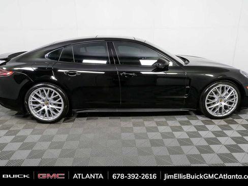 Used 2018 Porsche Panamera w/ Premium Package Plus RWD image 2
