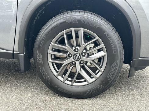 Used 2026 Nissan Rogue S image 12