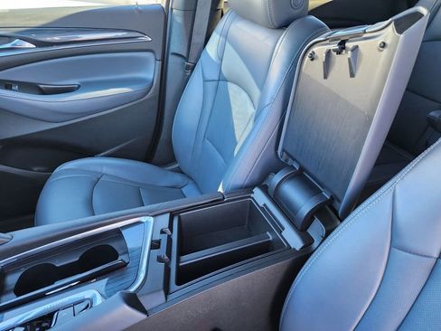 Used 2023 Buick Enclave Essence image 29