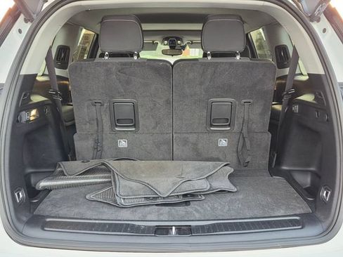 Used 2021 Jeep Grand Cherokee L Laredo w/ Luxury Tech Group I RWD image 15