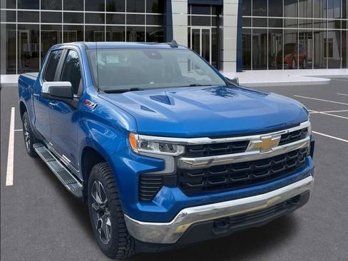 Used 2023 Chevrolet Silverado 1500 LT image 4