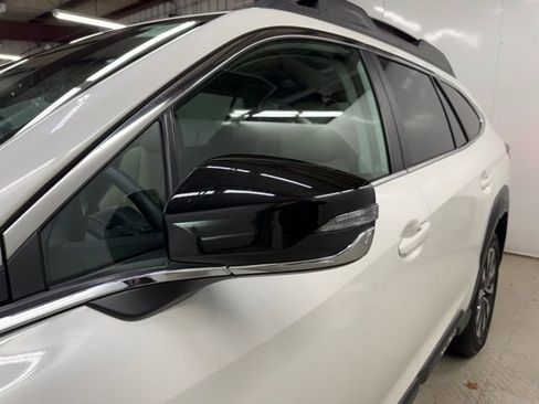 Used 2025 Subaru Outback Limited XT image 14