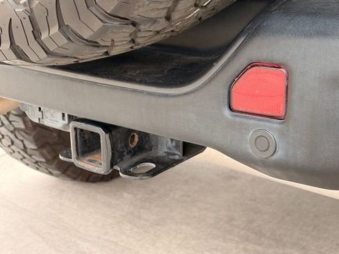 Used 2022 Jeep Wrangler Unlimited Rubicon w/ Trailer Tow Package AWD/4WD image 7