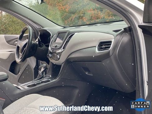 Used 2022 Chevrolet Equinox LT image 18