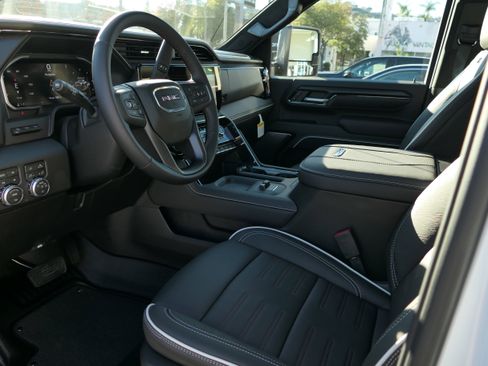 New 2026 GMC Sierra 2500 AT4X image 12