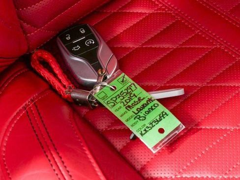 Used 2019 Maserati Levante S GranSport image 40