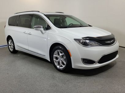 Used 2019 Chrysler Pacifica Limited