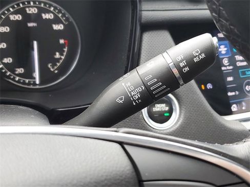 Certified 2022 Cadillac XT5 Premium Luxury image 13