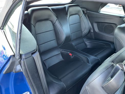 Used 2018 Ford Mustang Premium w/ Equipment Group 201A image 39