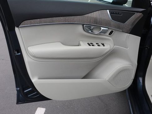 Used 2023 Volvo XC90 B6 Plus w/ Protection Package Premier AWD/4WD image 10