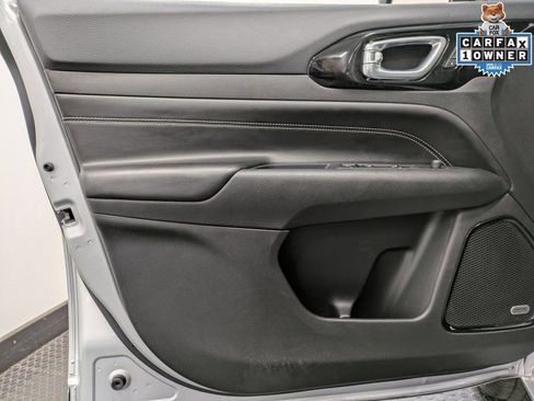 Used 2024 Jeep Compass Limited w/ High Altitude Package image 8