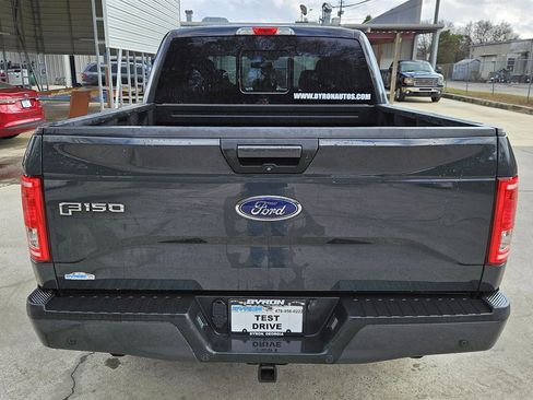 Used 2016 Ford F150 XLT w/ Equipment Group 302A Luxury image 4