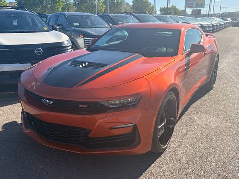 Used 2022 Chevrolet Camaro SS RWD image 1
