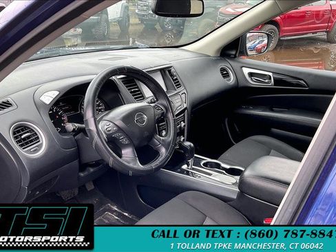 Used 2020 Nissan Pathfinder SV FWD image 5