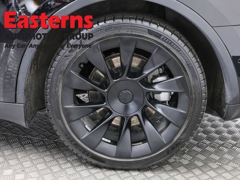 Used 2021 Tesla Model Y Long Range AWD/4WD image 27