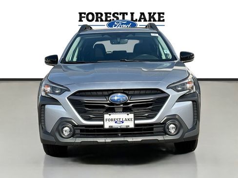 Used 2023 Subaru Outback Premium image 2