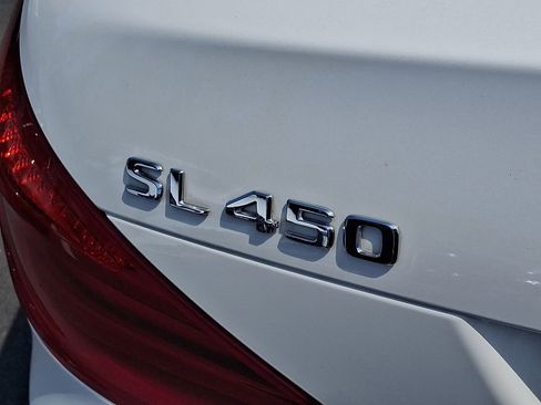 Used 2019 Mercedes-Benz SL 450 image 32