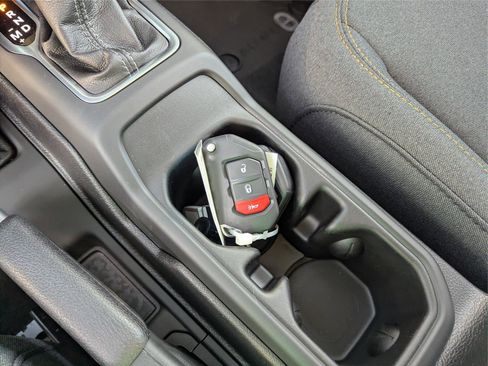 New 2025 Jeep Gladiator Sport image 28