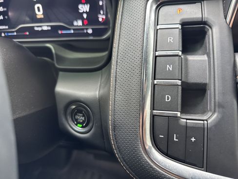 Used 2023 GMC Yukon AT4 w/ AT4 Premium Package AWD/4WD image 27