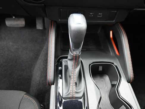 Used 2024 Nissan Frontier PRO-4X w/ Technology Package image 29