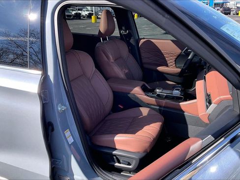 Used 2025 Mitsubishi Outlander SEL image 7