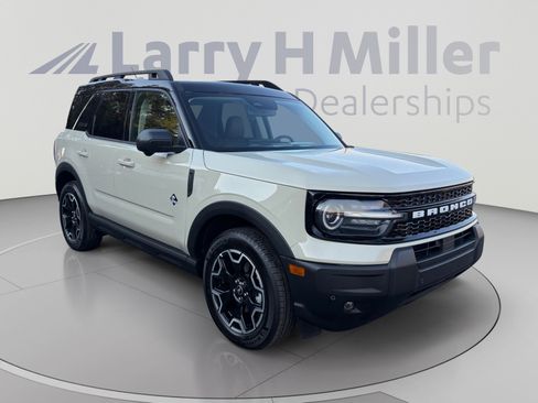 Used 2025 Ford Bronco Sport Outer Banks w/ Outer Banks Tech Package+ AWD/4WD image 7