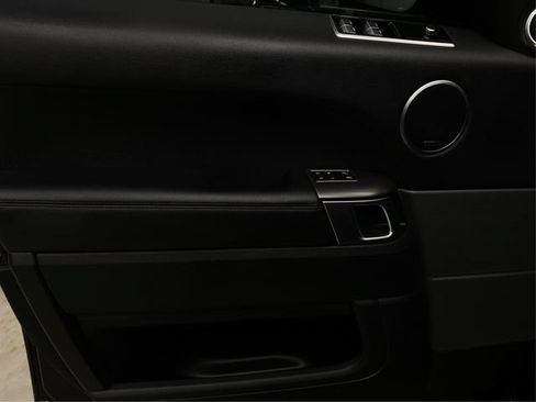 Used 2018 Land Rover Range Rover Sport SE AWD/4WD image 24
