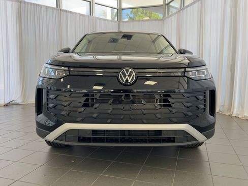 New 2026 Volkswagen Tiguan SE image 6