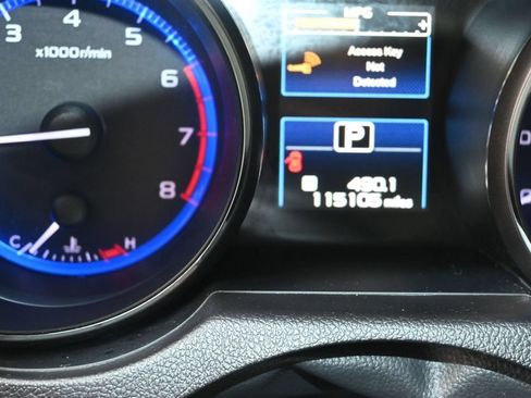 Used 2015 Subaru Legacy 2.5i Limited AWD/4WD image 10
