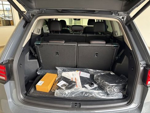 New 2026 Volkswagen Atlas Peak Edition image 16