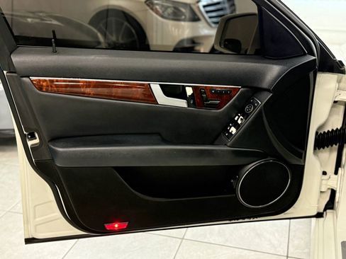 Used 2011 Mercedes-Benz C 300 4MATIC Sedan w/ Multimedia Pkg image 15