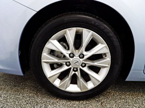 Used 2013 Lexus ES 300h w/ Luxury Pkg FWD image 20