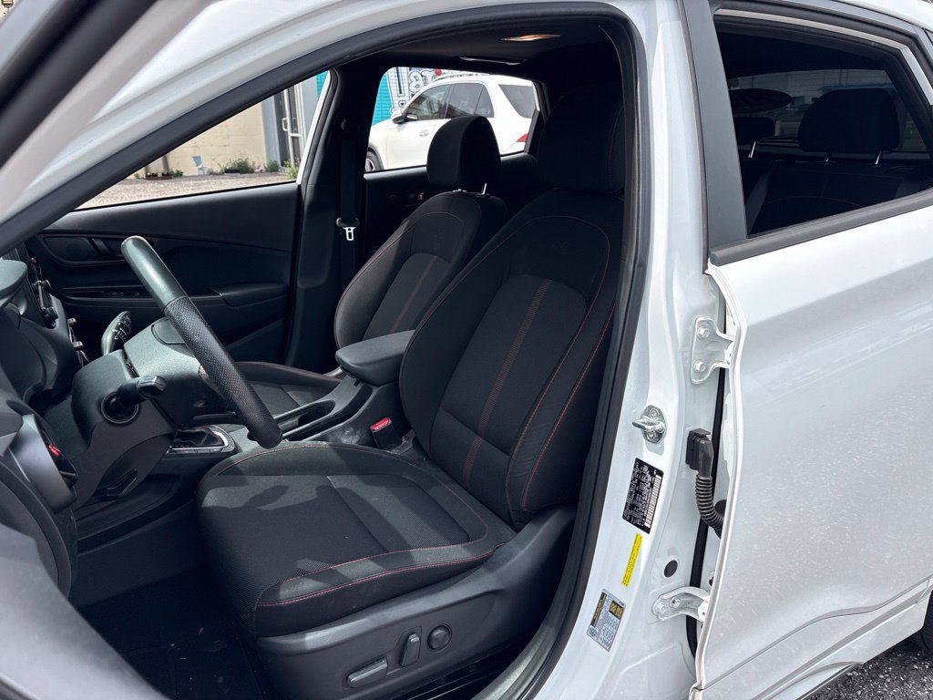 Used 2022 Hyundai Kona N Line w/ Tech Package FWD image 9