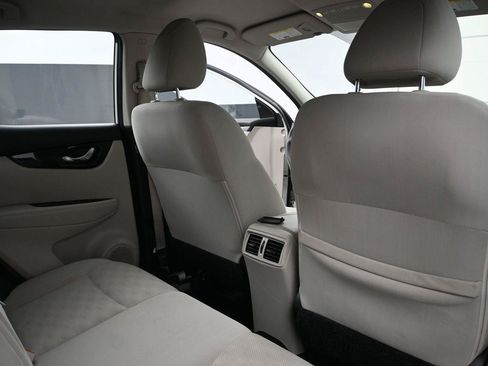Used 2019 Nissan Rogue Sport SV AWD/4WD image 18