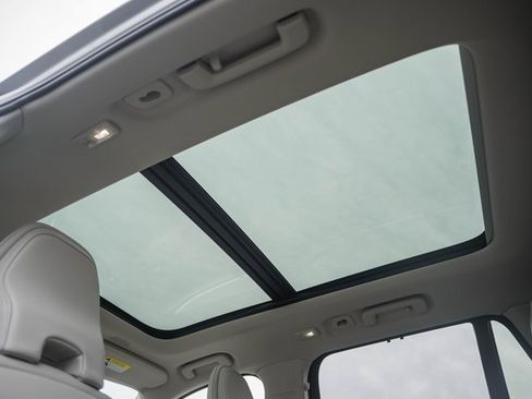 Used 2023 Volvo XC90 B6 Ultimate w/ Protection Package Premier image 34