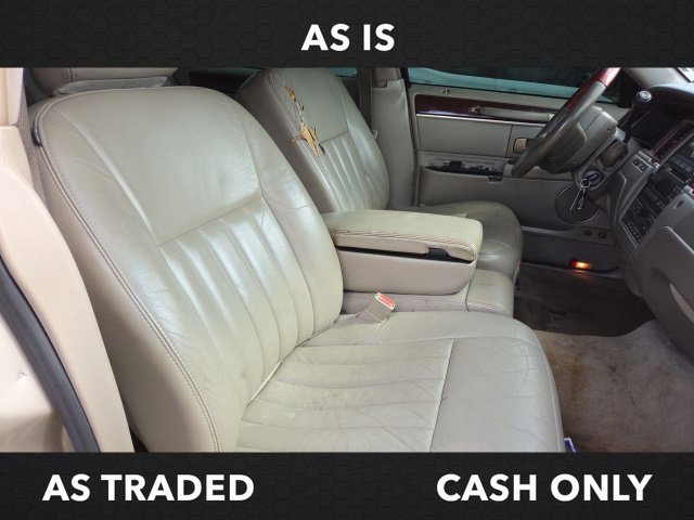 Used 2005 Lincoln Town Car Signature RWD image 10