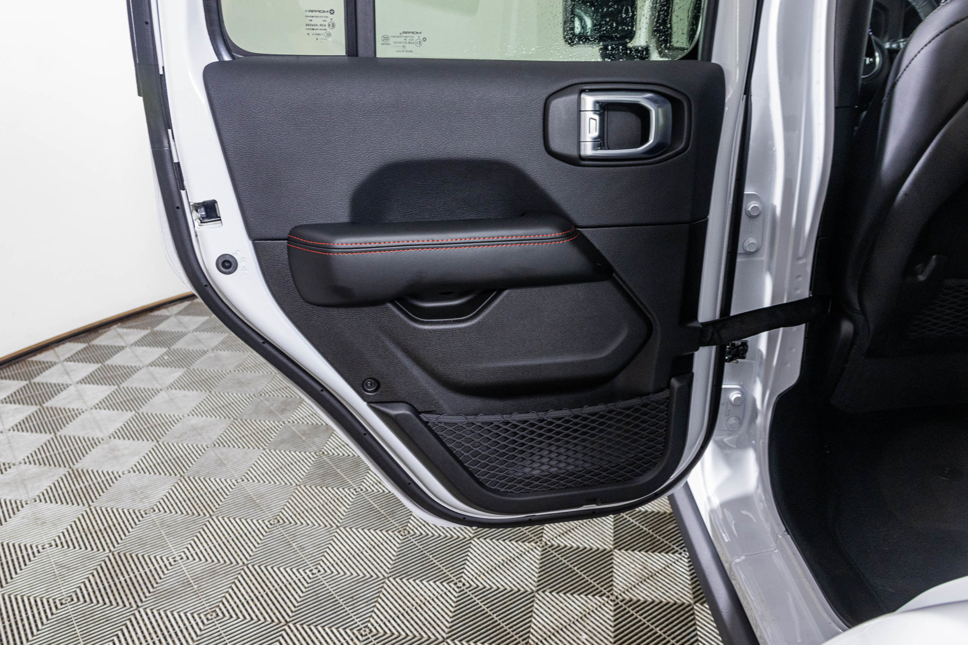 New 2027 Jeep Wrangler Unlimited Rubicon AWD/4WD image 37