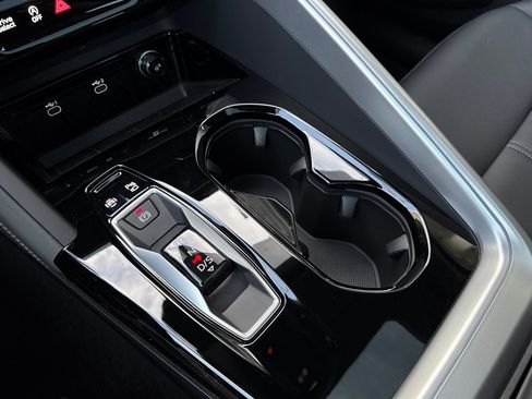 New 2025 Audi Q5 Premium image 19