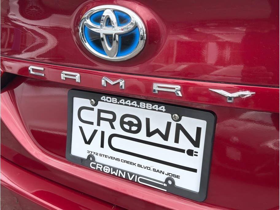 Used 2018 Toyota Camry XLE FWD image 24