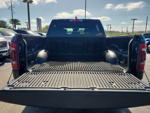 Used 2024 RAM 1500 Laramie AWD/4WD image 8