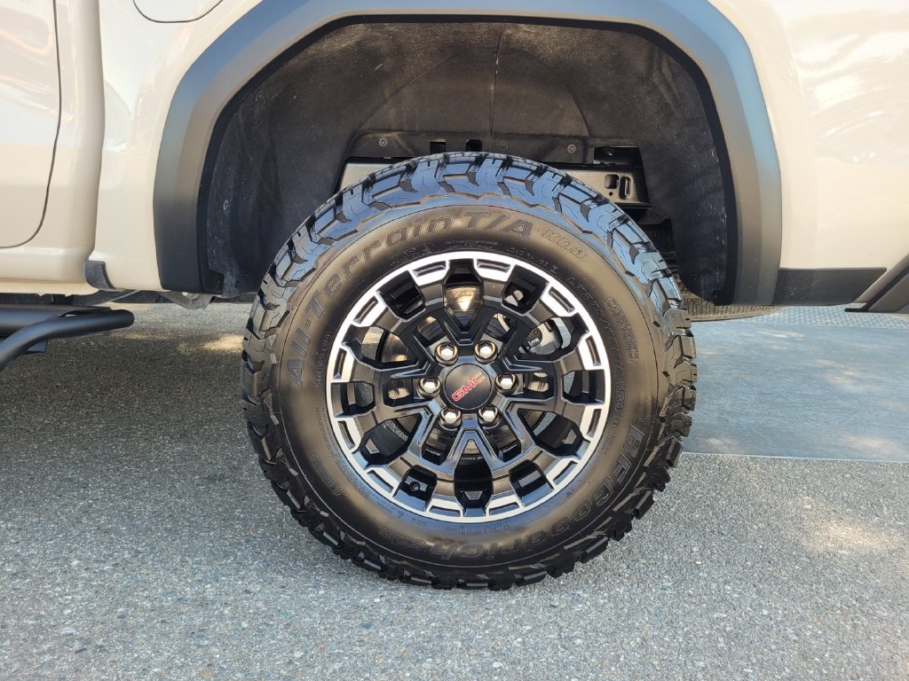 Used 2026 GMC Canyon AT4 AWD/4WD image 37