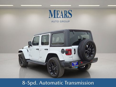 Used 2023 Jeep Wrangler Unlimited Sahara image 4