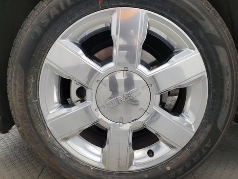 Used 2015 GMC Terrain Denali FWD image 31