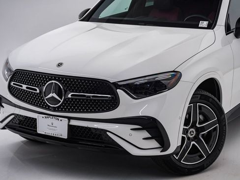 Used 2024 Mercedes-Benz GLC 300 4MATIC image 4