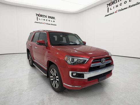 Used 2022 Toyota 4Runner Limited AWD/4WD image 7