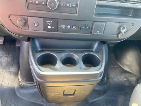 Used 2021 Chevrolet Express 3500 w/ Power Convenience Package image 21