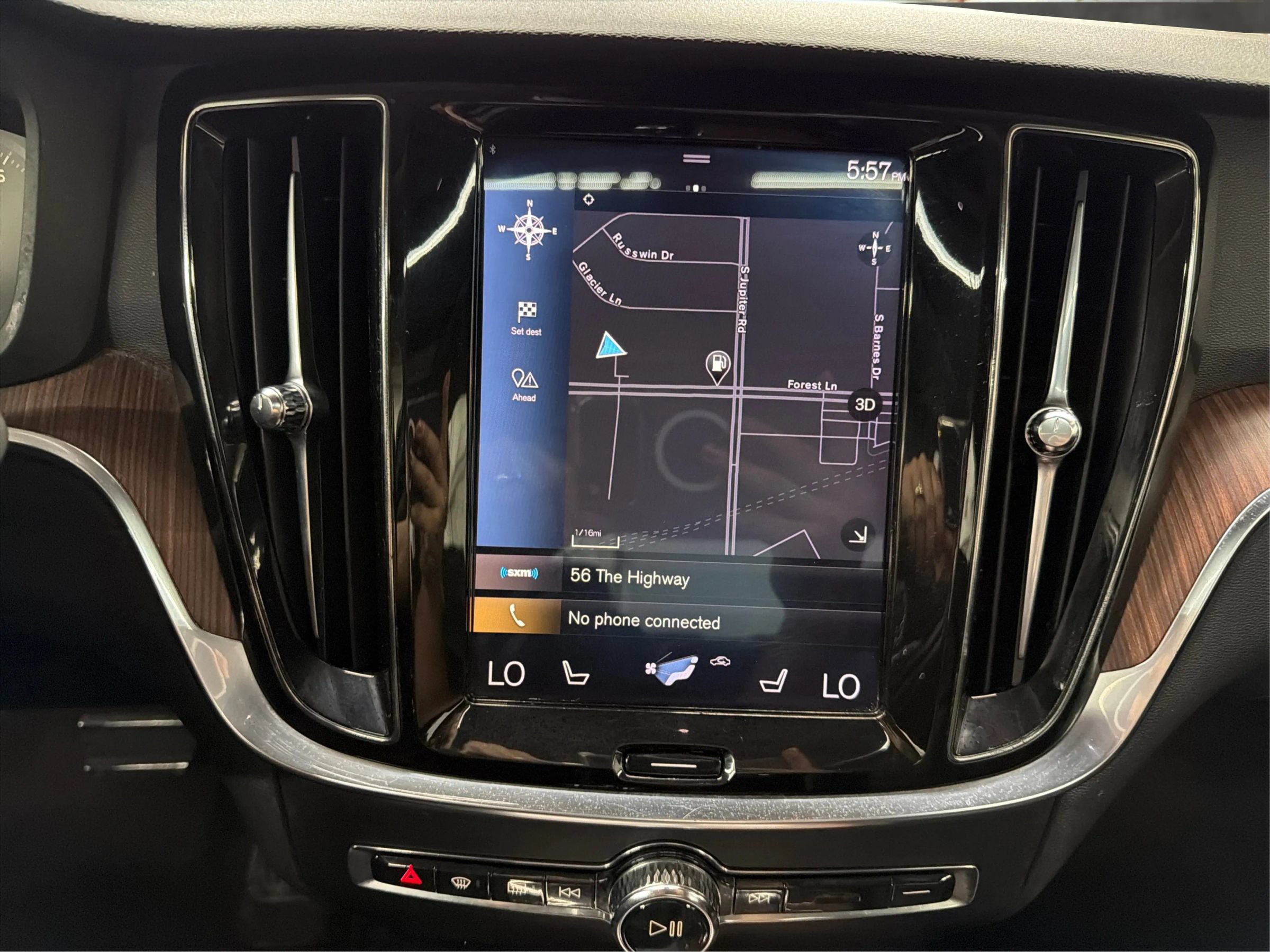 Used 2019 Volvo S60 T5 Momentum w/ Multimedia Package FWD image 21